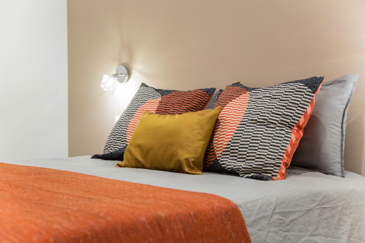 Hotel Fira Basic L'Hospitalet de Llobregat Esterno foto