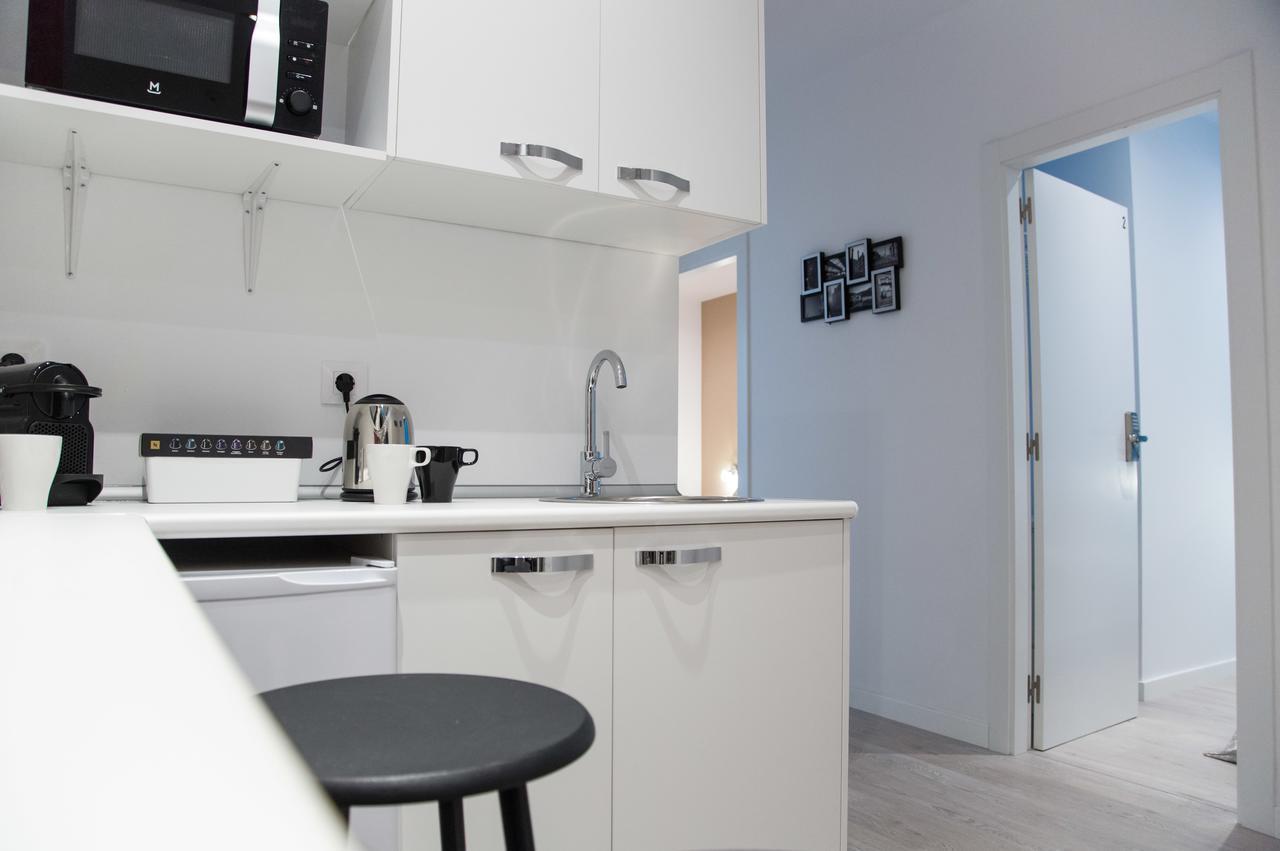 Hotel Fira Basic L'Hospitalet de Llobregat Esterno foto